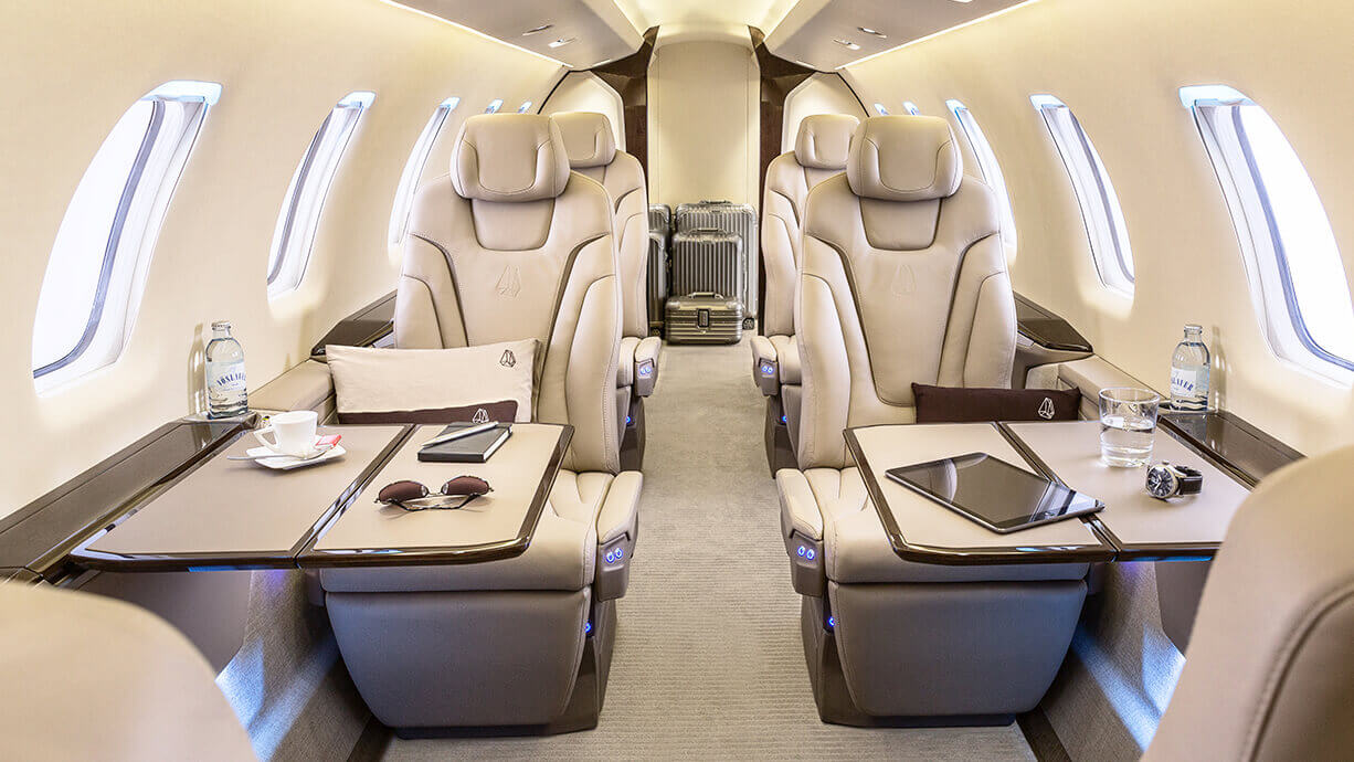 Exclusive Amenities on Private Jets | aircraftcharter.com