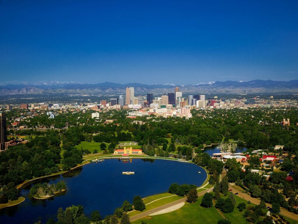 Skyline di Denver, una destinazione noleggio di jet privati