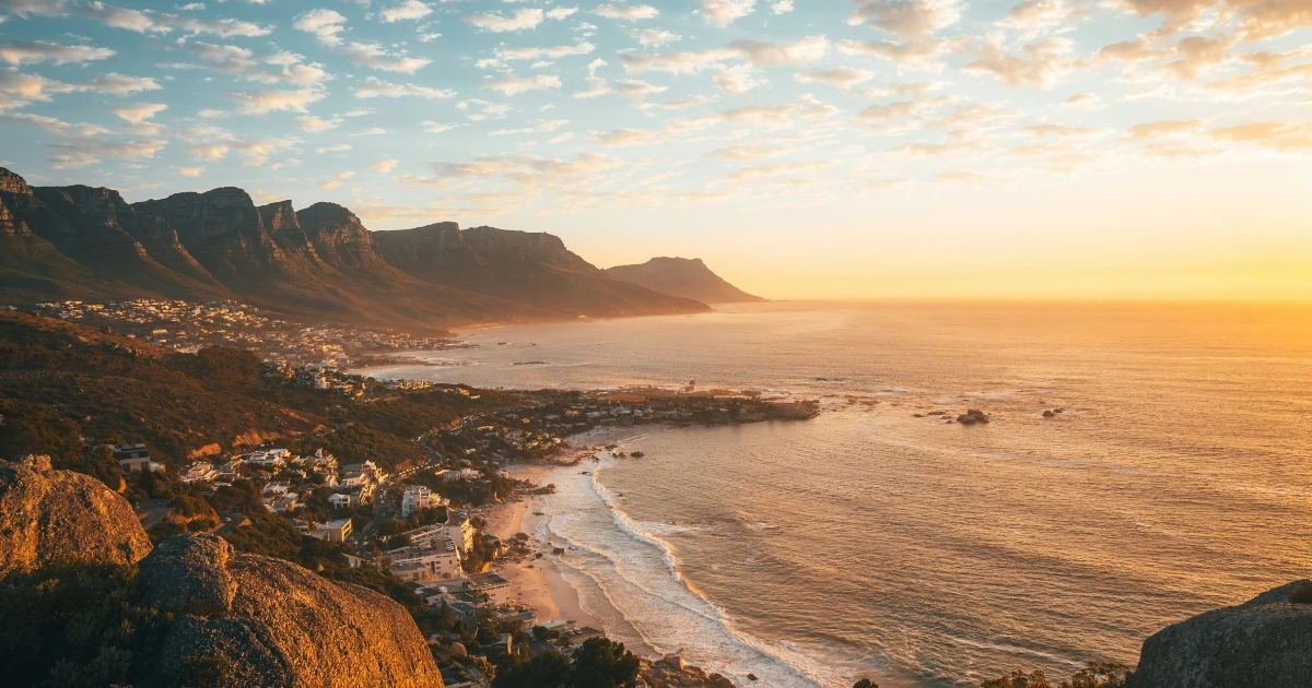 Cape Town city beneath Table Mountain