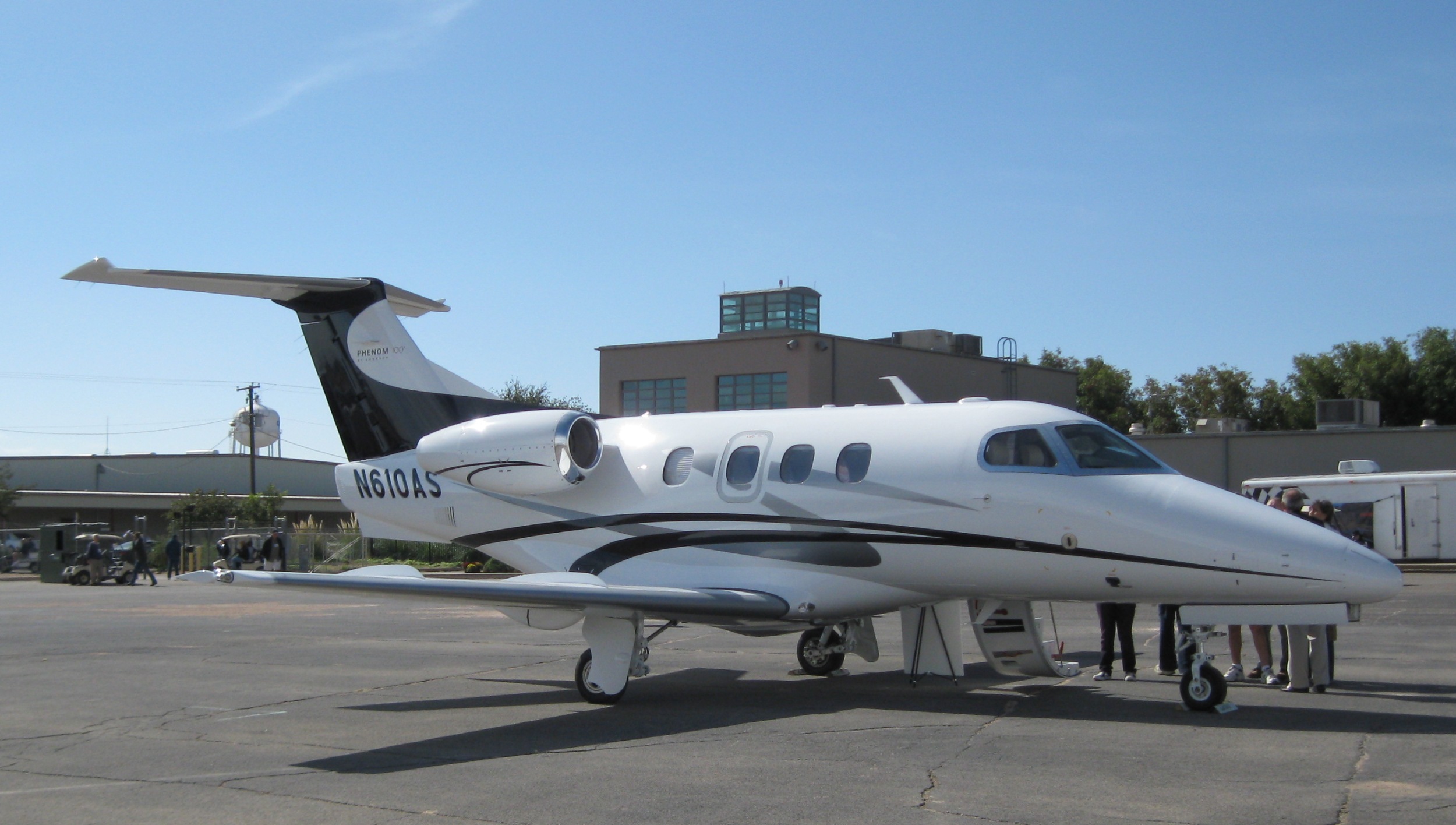 très léger jet privé Embraer Phenom 100
