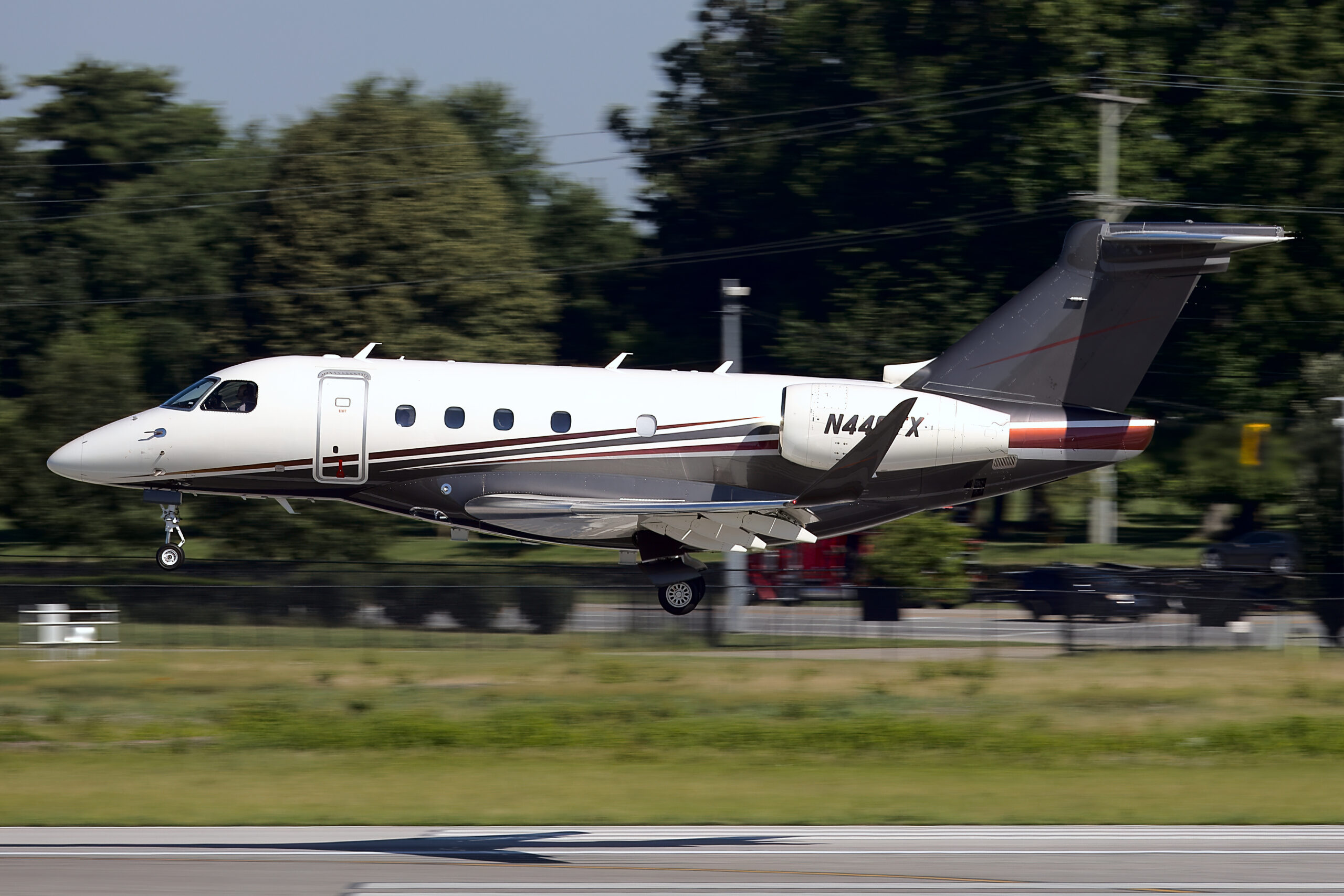 Embraer Praetor 500 private jet approaching the runway