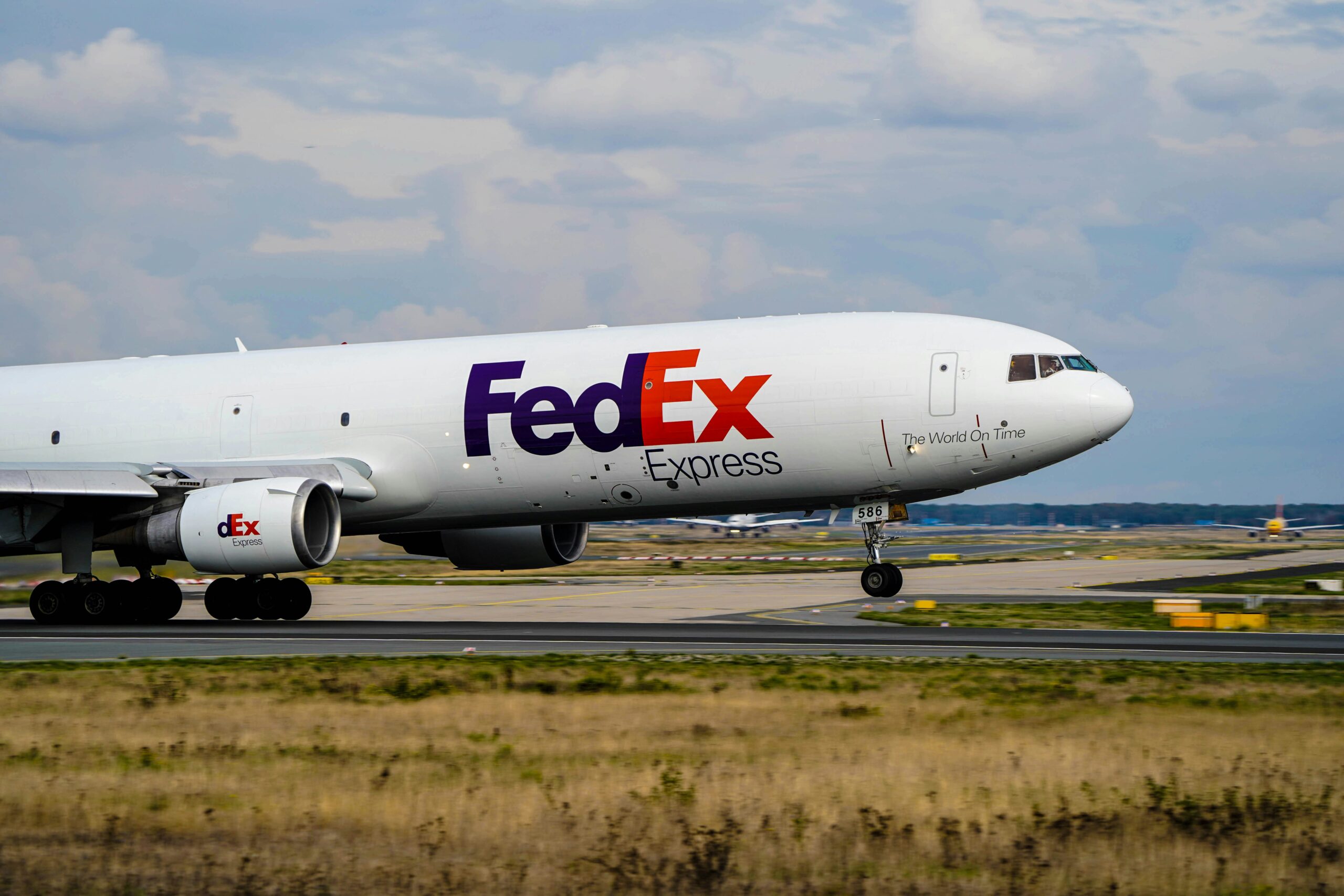 Aeronave FedEx MD-11 fretamento de carga