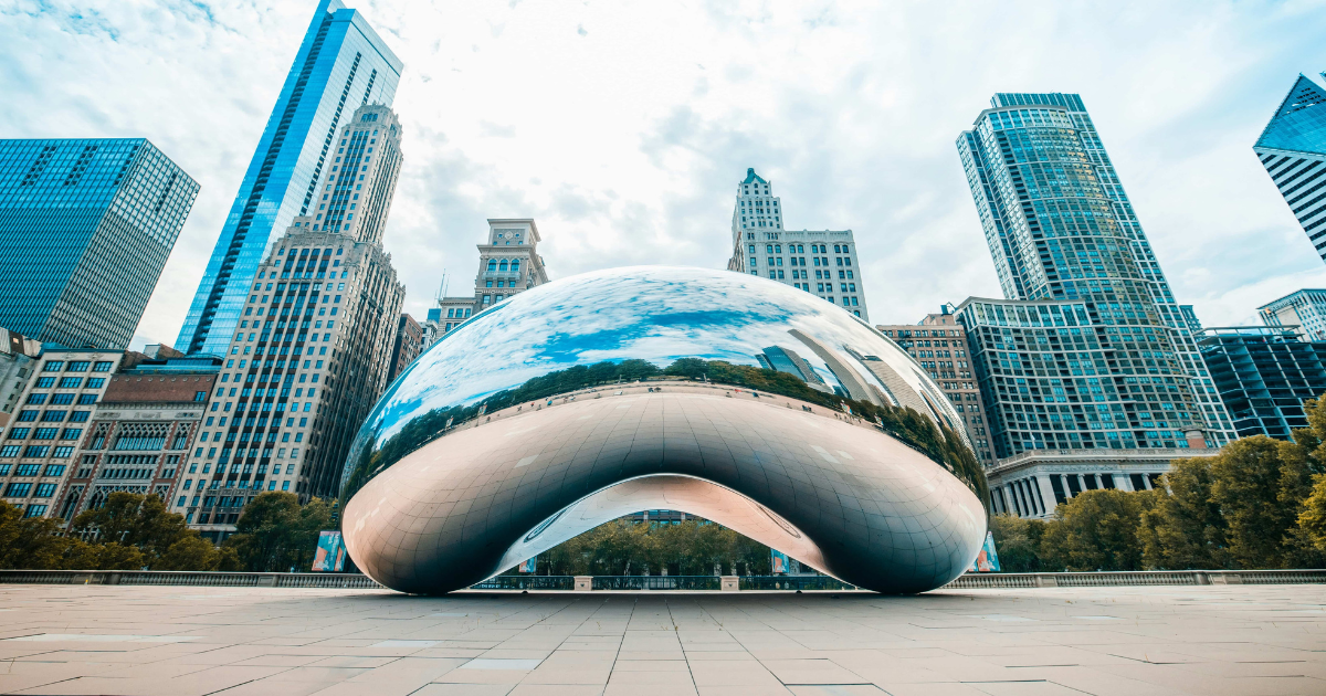 Cloud Gate sculpture in Chicago